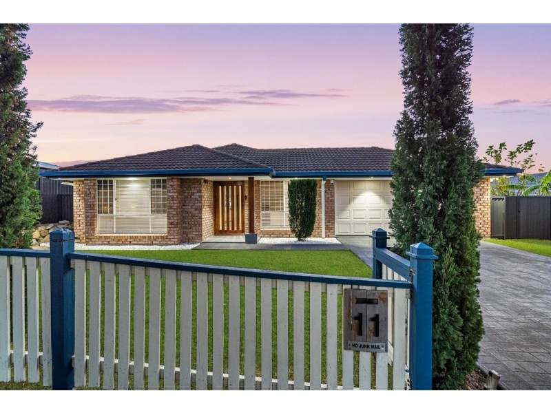 11 Swanbrook Place, Parkinson QLD 4115