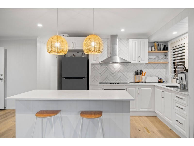41 Logan Avenue, Oxley QLD 4075