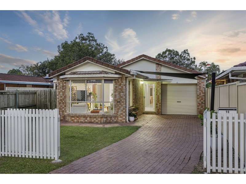98 Ditton Road, Sunnybank Hills QLD 4109