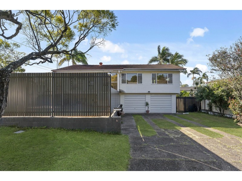 31 Coolmunda Street, Mansfield QLD 4122