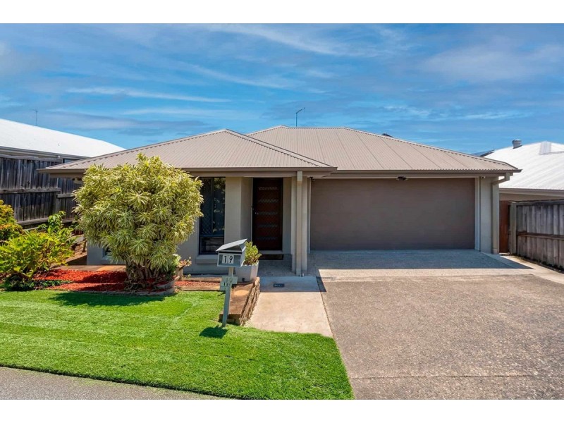 19 Berkshire Place, Heathwood QLD 4110