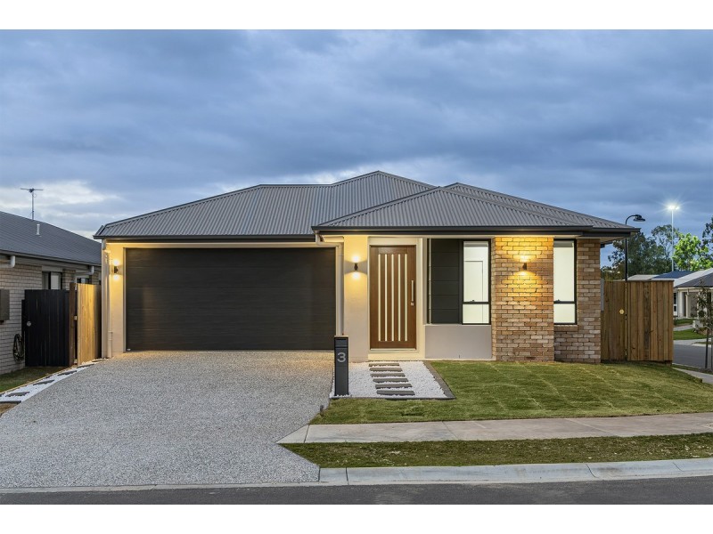 3 Walker Street, Park Ridge QLD 4125