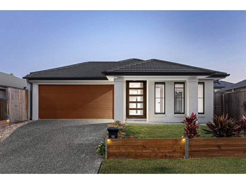 94 Davidson Circuit, Park Ridge QLD 4125