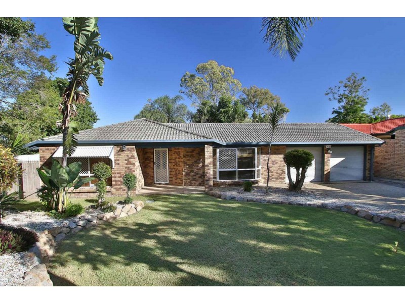 4 Ballandean Close, Forest Lake QLD 4078