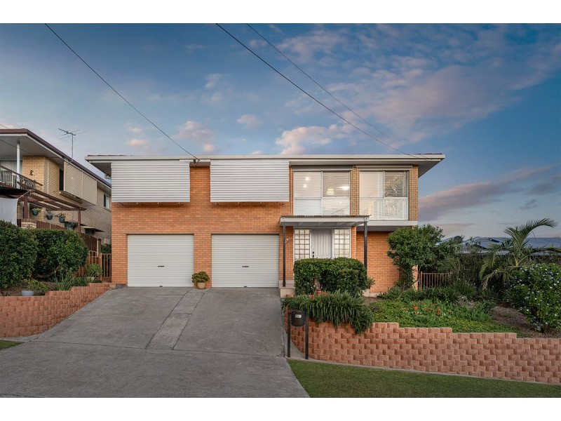 5 Pareena Crescent, Mansfield QLD 4122