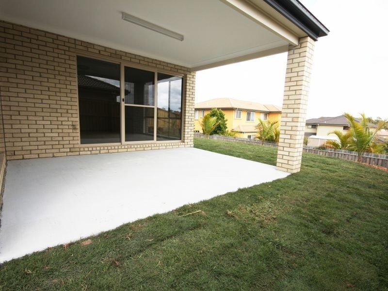 18 Larapinta Circuit, Parkinson QLD 4115