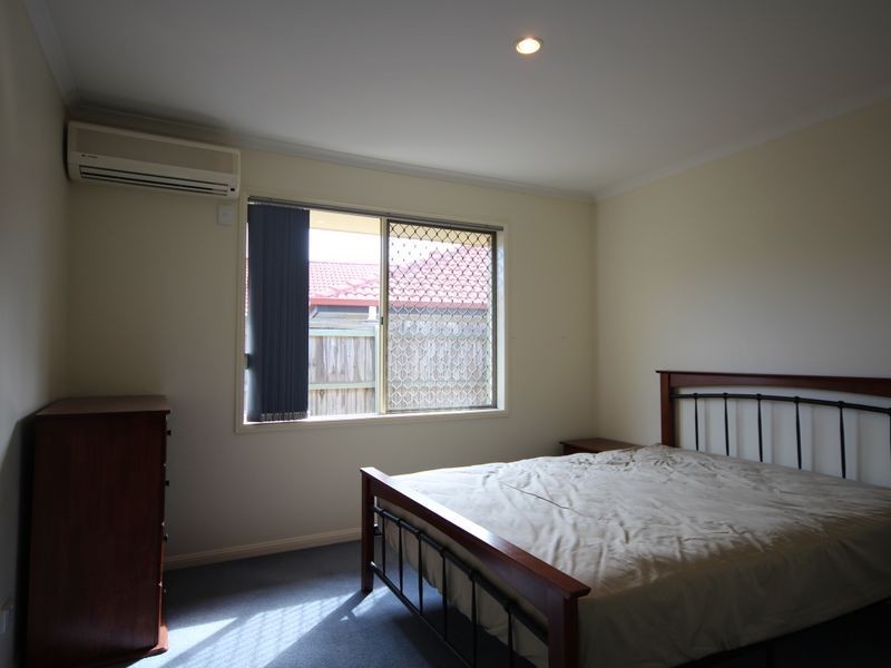 37 The Parkway, Stretton QLD 4116