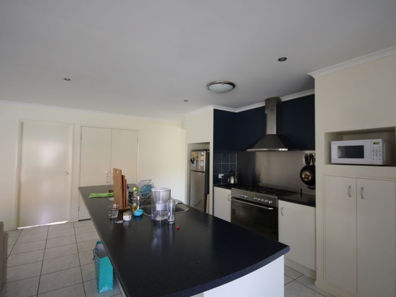 37 The Parkway, Stretton QLD 4116