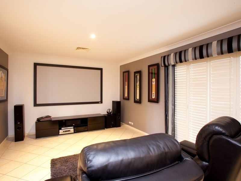 38 Billabong Place, Parkinson QLD 4115