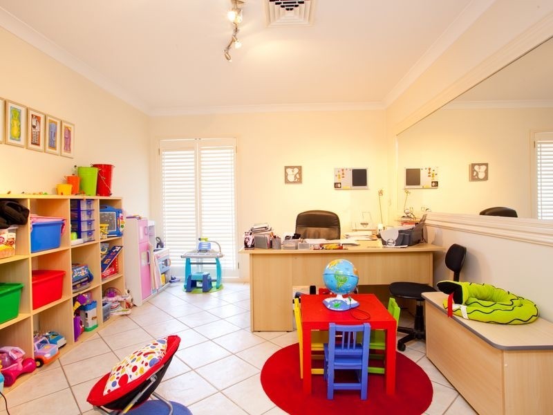 38 Billabong Place, Parkinson QLD 4115