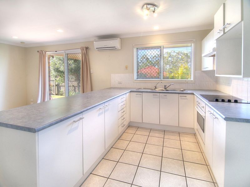 18 Picot Crescent, Runcorn QLD 4113