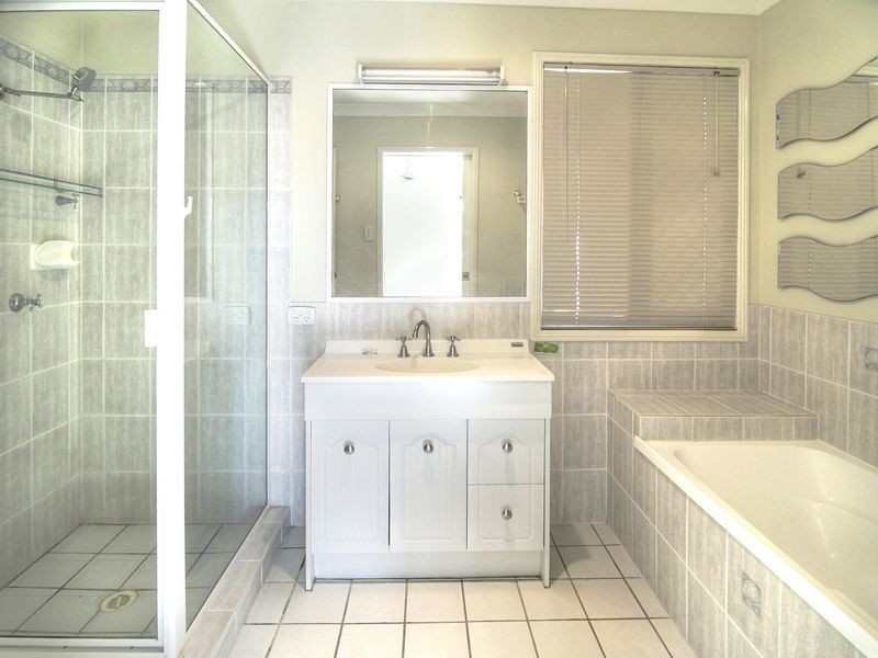 18 Picot Crescent, Runcorn QLD 4113