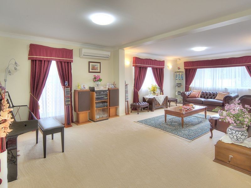 6 Narrun Place, Eight Mile Plains QLD 4113