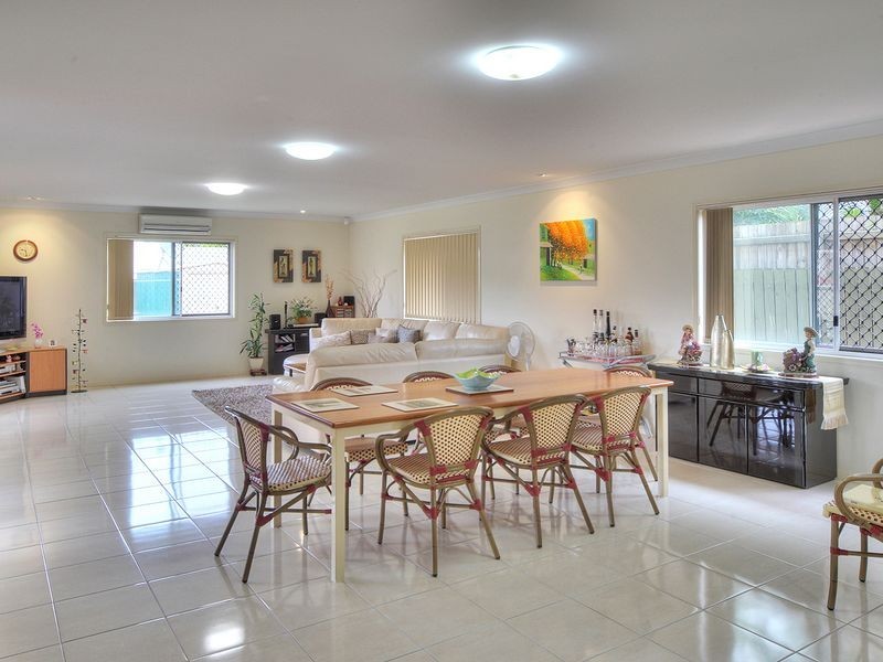 6 Narrun Place, Eight Mile Plains QLD 4113