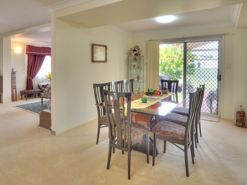 6 Narrun Place, Eight Mile Plains QLD 4113