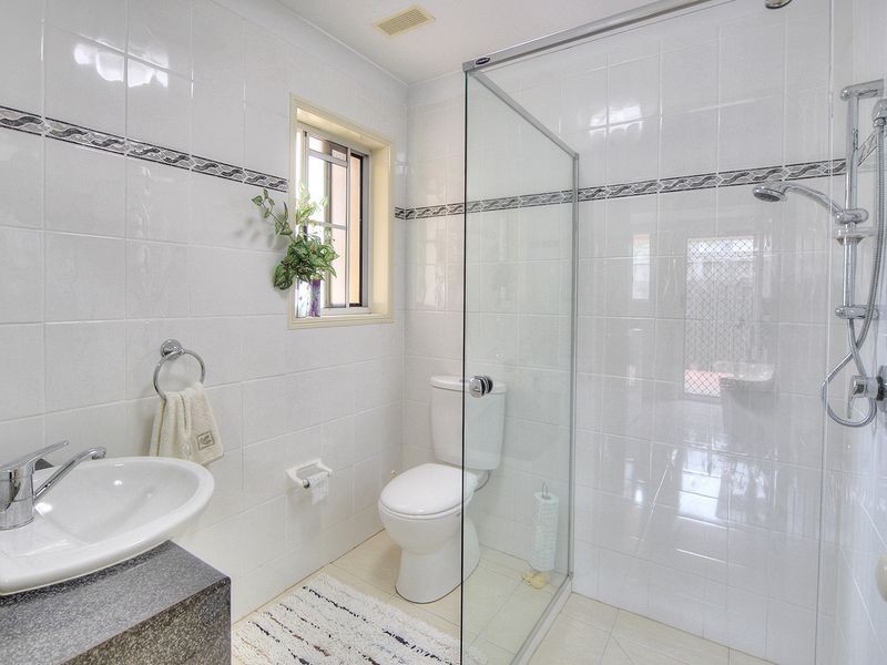 6 Narrun Place, Eight Mile Plains QLD 4113