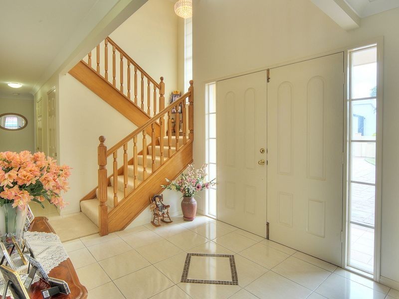 6 Narrun Place, Eight Mile Plains QLD 4113