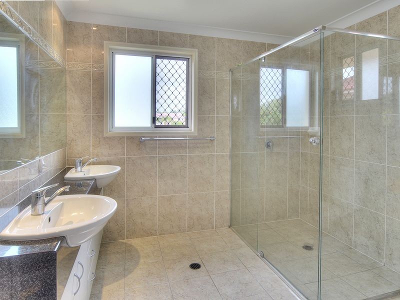 6 Narrun Place, Eight Mile Plains QLD 4113