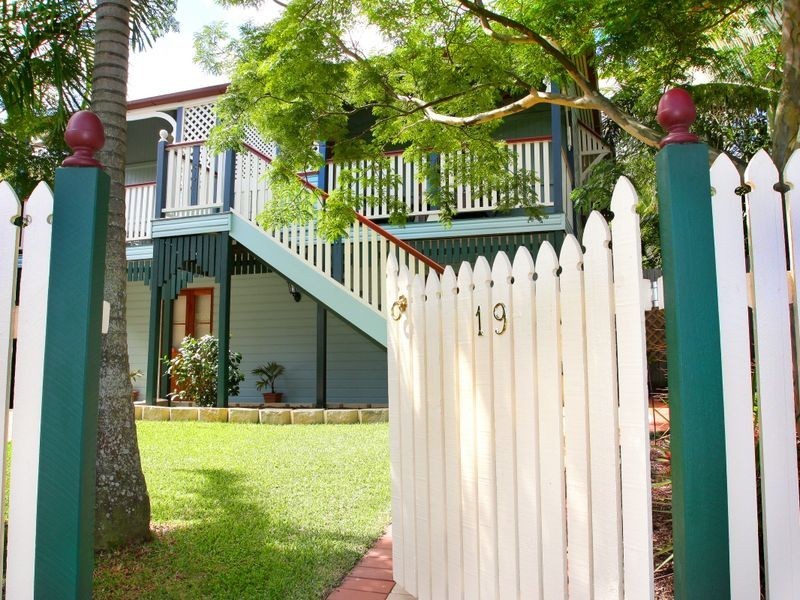 19 Breton Street, Sunnybank QLD 4109