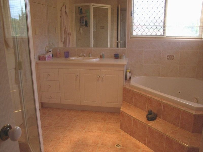 18 Gumdale Place, Sunnybank Hills QLD 4109