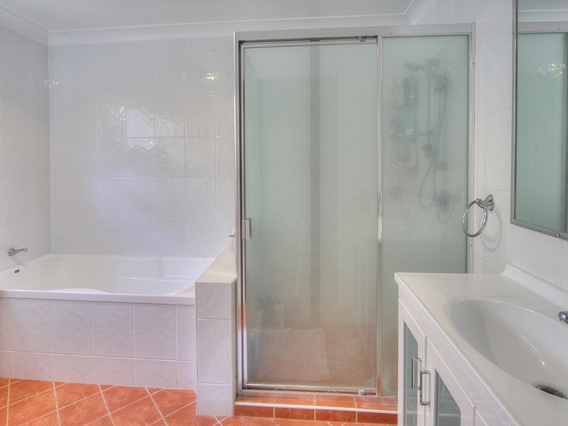 22 Mapleleaf Street, Eight Mile Plains QLD 4113