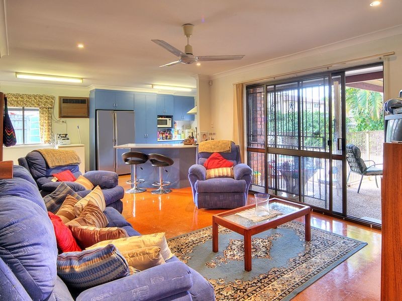 22 Mapleleaf Street, Eight Mile Plains QLD 4113
