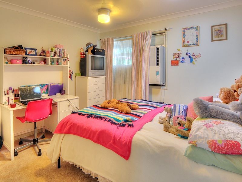 22 Mapleleaf Street, Eight Mile Plains QLD 4113