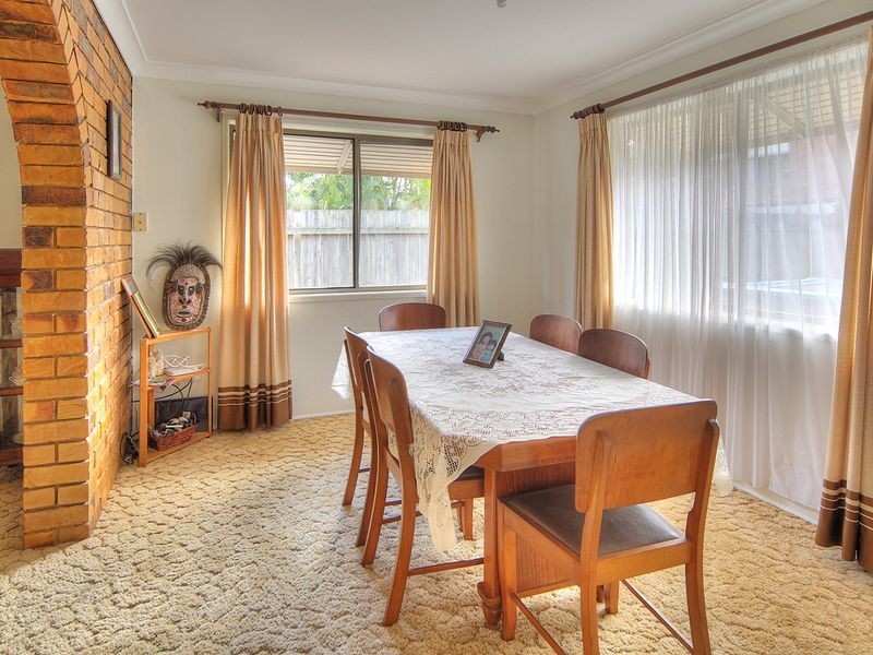 22 Mapleleaf Street, Eight Mile Plains QLD 4113