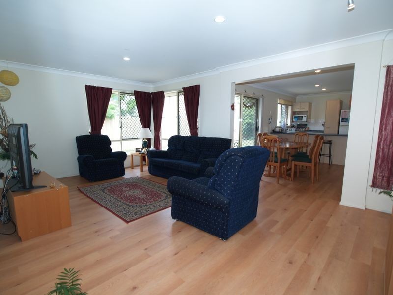 25 Robinson Crescent, Runcorn QLD 4113
