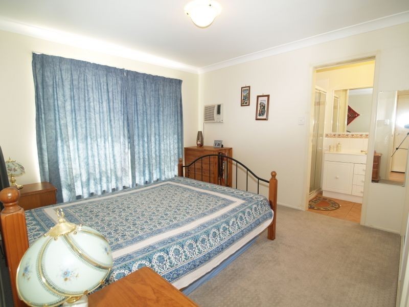 25 Robinson Crescent, Runcorn QLD 4113