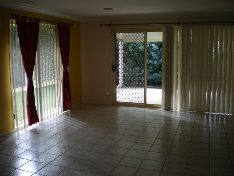 21 Rivergum Place, Calamvale QLD 4116