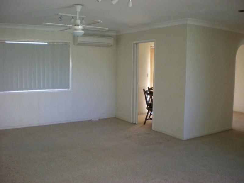 26 Avocado Street, Macgregor QLD 4109