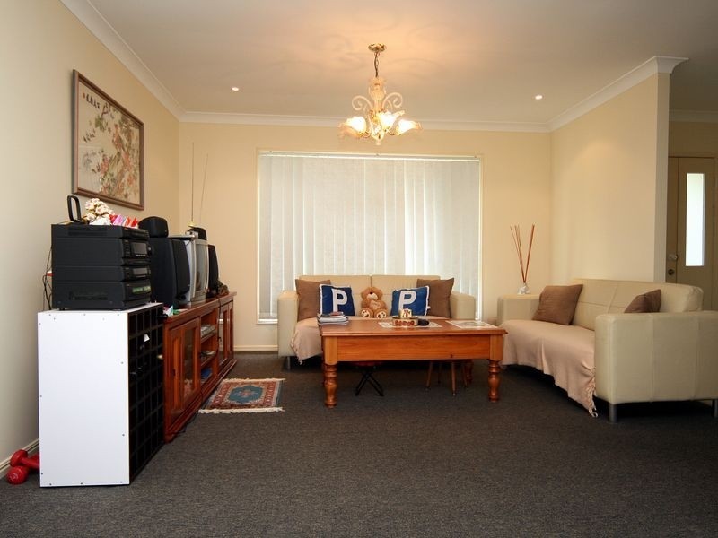 27 The Avenue, Sunnybank Hills QLD 4109