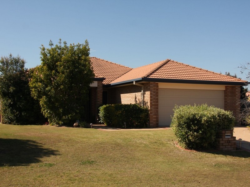 13 Coorong Place, Parkinson QLD 4115