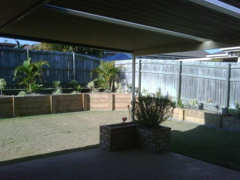 13 Coorong Place, Parkinson QLD 4115