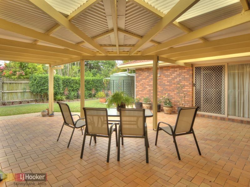 18 Casuarina Crescent, Calamvale QLD 4116