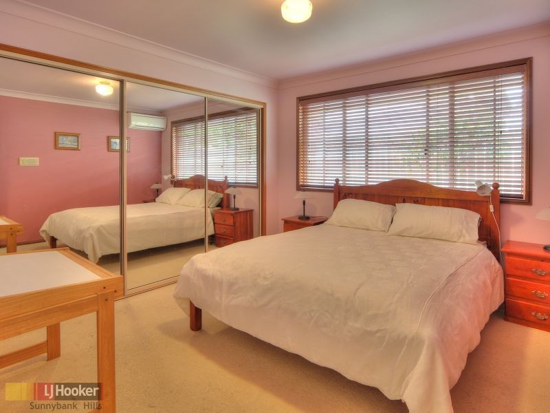 18 Casuarina Crescent, Calamvale QLD 4116