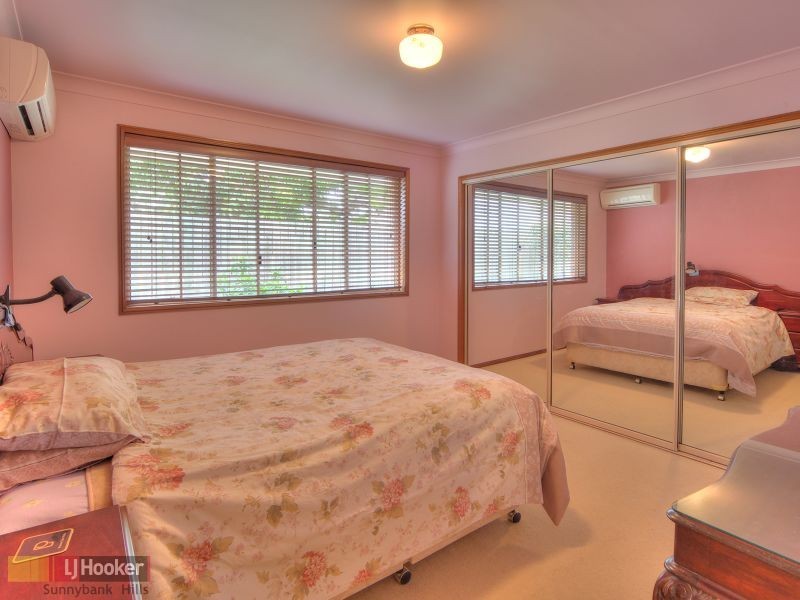 18 Casuarina Crescent, Calamvale QLD 4116