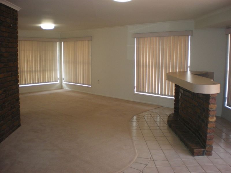 No.2  11 Chilton Street, Sunnybank Hills QLD 4109