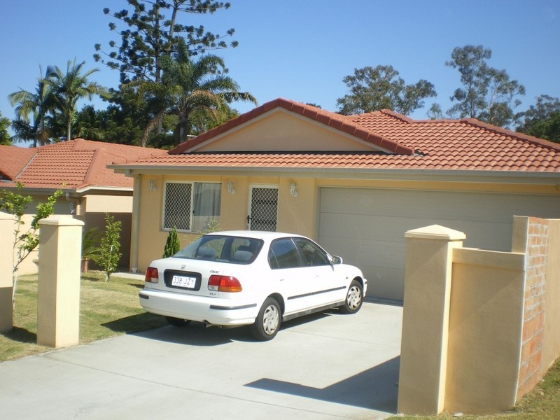 17 Liverpool St, Eight Mile Plains QLD 4113