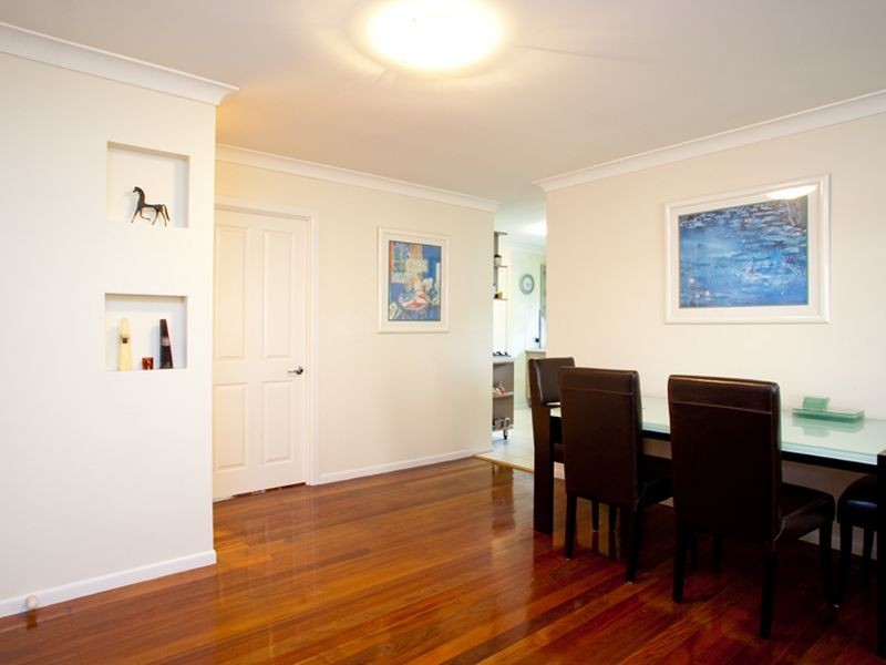 5 Mintern Street, Macgregor QLD 4109