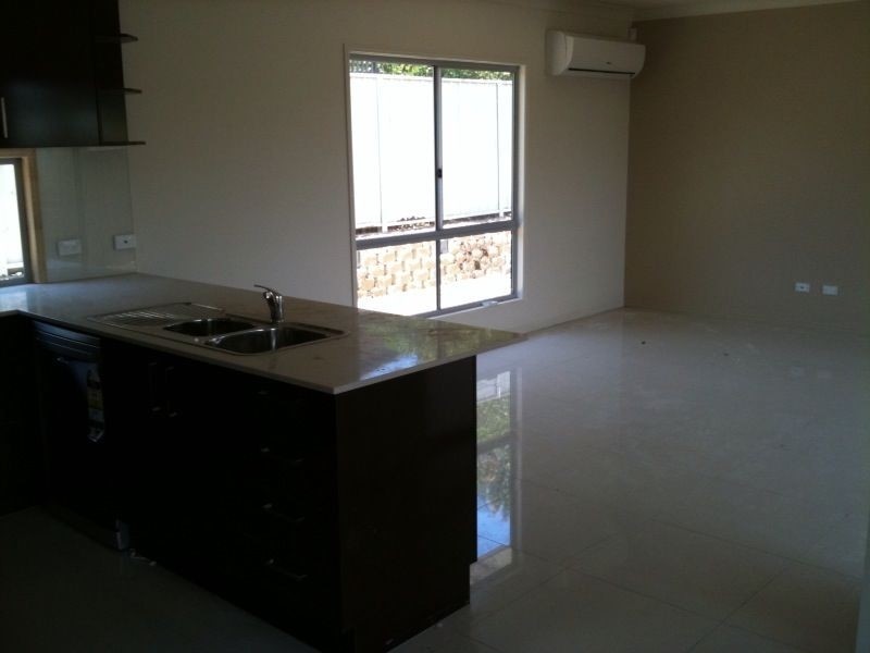 87 Hill Road, Runcorn QLD 4113