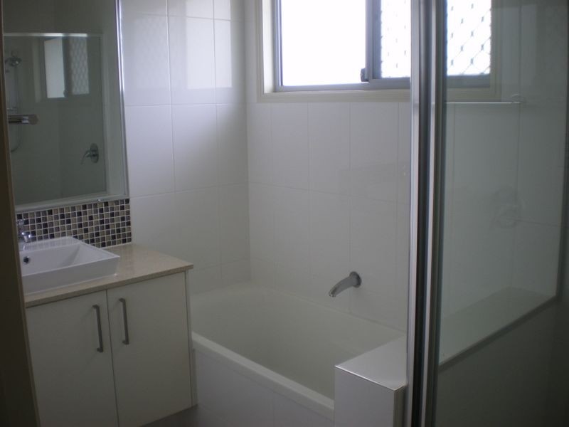 87 Hill Road, Runcorn QLD 4113