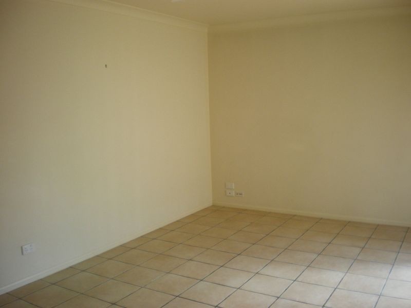 103 Oakleaf Street, Eight Mile Plains QLD 4113