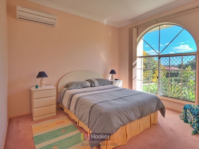 19 Coorong Place, Parkinson QLD 4115