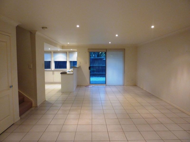 1/15 San Mateo Boulevarde, Eight Mile Plains QLD 4113