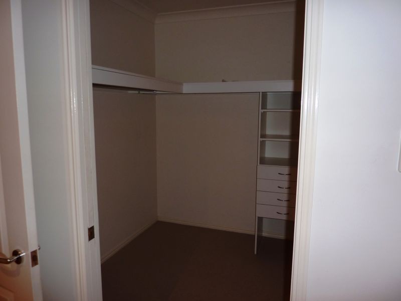 1/15 San Mateo Boulevarde, Eight Mile Plains QLD 4113