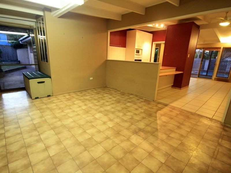 3 Emery St, Sunnybank Hills QLD 4109