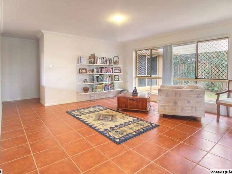 15 Shuttleworth Street, Kuraby QLD 4112