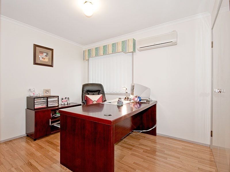 9 Chloe Close, Eight Mile Plains QLD 4113